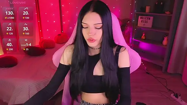 Kelly  Bunny online show from May 4, 6:06 am