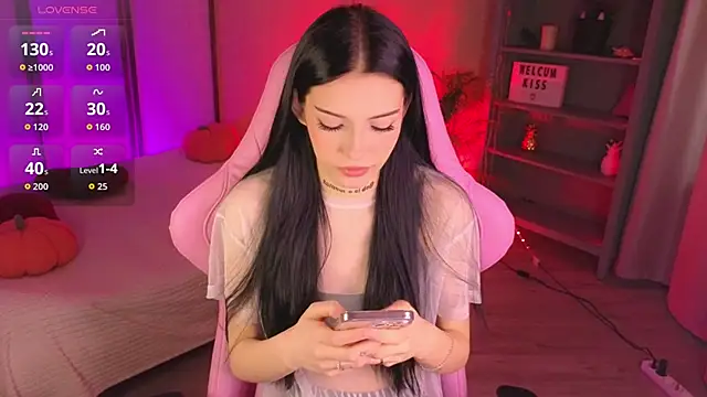 Kelly  Bunny online show from May 10, 5:44 am