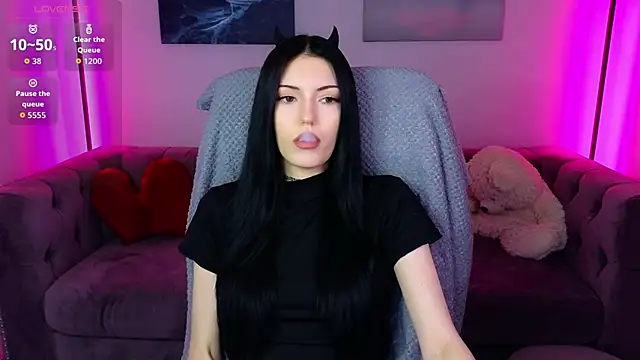 Snapshot of Kelly__Bunny chatting on February 7, 10:34 am Kelly Bunny online show from February 7, 10:34 am