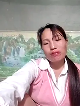 Gummiesu online show from May 8, 1:20 am