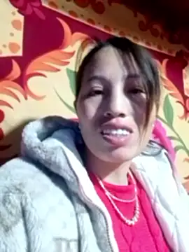 Gummiesu online show from February 9, 6:50 pm