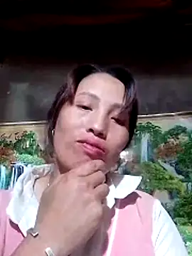 Gummiesu online show from May 9, 1:47 pm
