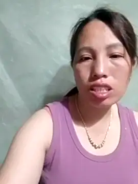 Gummiesu online show from March 1, 8:31 pm