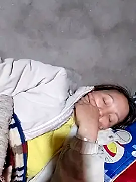 Gummiesu online show from March 14, 5:35 am