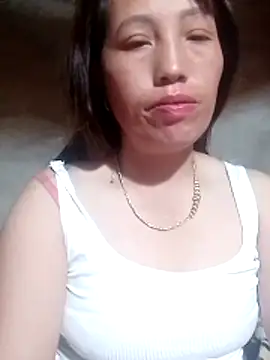 Gummiesu online show from April 7, 7:26 pm