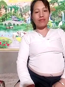 Gummiesu online show from April 16, 9:26 pm