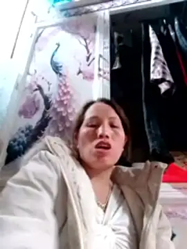 Gummiesu online show from March 12, 9:35 am