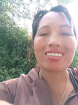 Gummiesu online show from April 6, 1:23 am