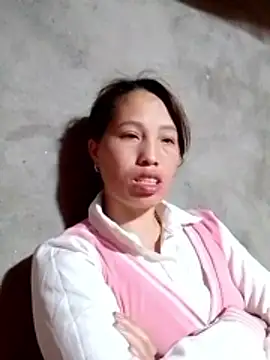 Gummiesu online show from February 14, 9:37 pm