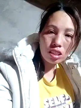 Gummiesu online show from February 17, 9:01 pm