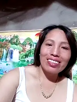 Gummiesu online show from April 28, 12:09 pm
