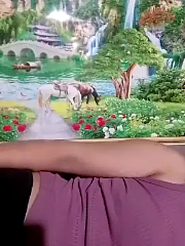 Gummiesu online show from April 15, 1:59 pm