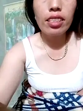 Gummiesu online show from April 20, 10:11 pm