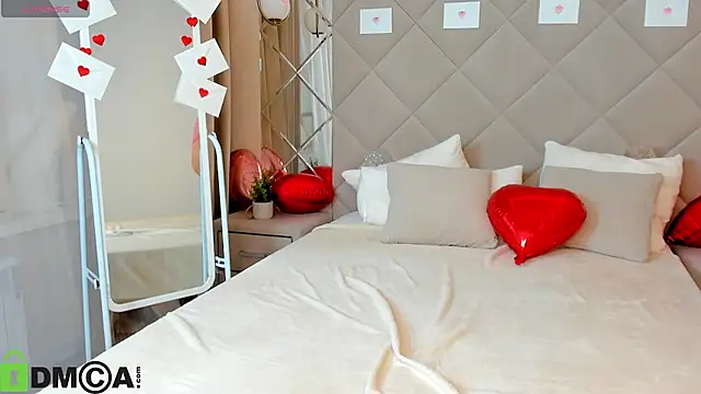 Snapshot of Anneta_Hart chatting on February 20, 9:44 am Anneta Hart online show from February 20, 9:44 am