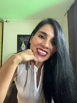 Snapshot of Miaswwe chatting on February 3, 2:53 am Miaswwe online show from February 3, 2:53 am