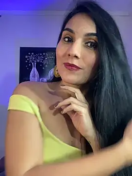 Snapshot of Miaswwe chatting on February 2, 11:26 pm Miaswwe online show from February 2, 11:26 pm