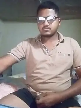 Snapshot of mandigonwe chatting on January 15, 6:17 am mandigonwe online show from January 15, 6:17 am