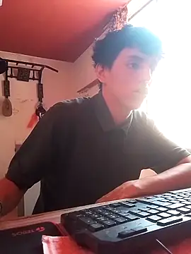 angelguere online show from February 13, 6:08 pm