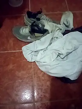 angelguere online show from February 19, 5:26 am