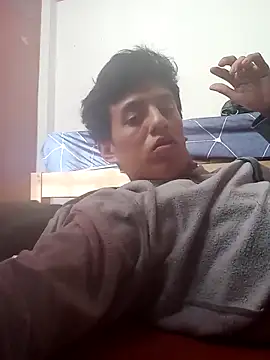 angelguere online show from February 9, 8:29 pm