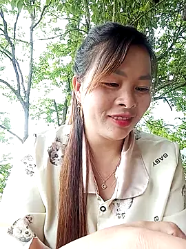 Bling sexy online show from March 25, 5:18 am