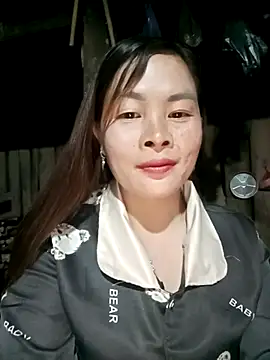 Bling sexy online show from February 10, 1:10 pm