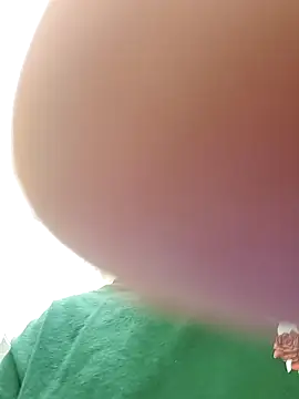 Snapshot of jamesybooy chatting on February 24, 12:00 am jamesybooy online show from February 24, 12:00 am