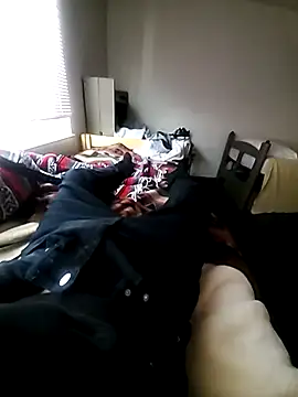 Snapshot of jamesybooy chatting on February 9, 6:39 pm jamesybooy online show from February 9, 6:39 pm