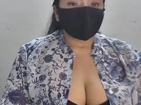 GaggingGirl  online show from May 27, 11:01 pm