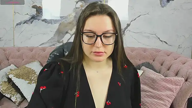 MoonlightLovee online show from January 19, 1:53 am