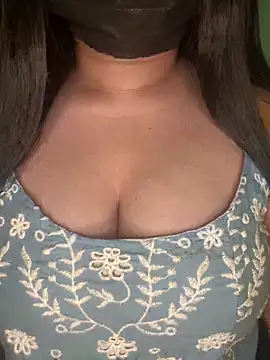 Praachiiii online show from February 5, 4:25 pm