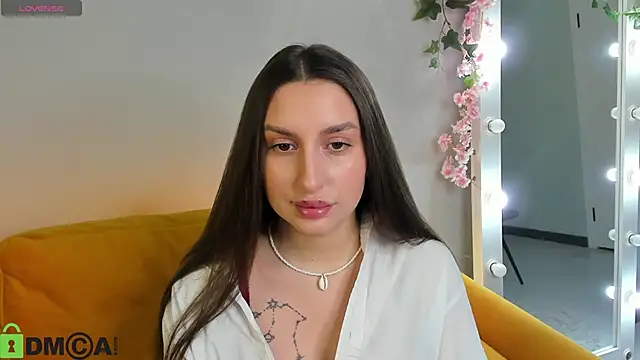 Snapshot of Celine_Coello chatting on February 22, 4:04 am Celine Coello online show from February 22, 4:04 am