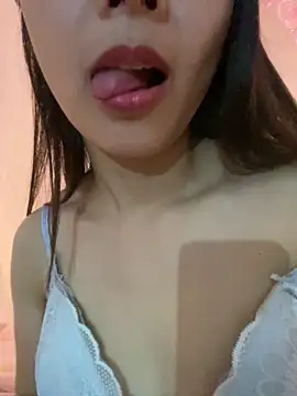 MySweet9x online show from March 12, 2:21 pm