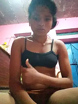 Snapshot of Jyoti_rathor chatting on February 8, 12:41 am Jyoti rathor online show from February 8, 12:41 am