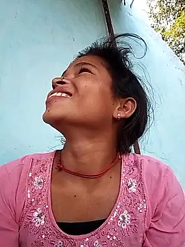 Snapshot of Jyoti_rathor chatting on February 9, 12:14 pm Jyoti rathor online show from February 9, 12:14 pm