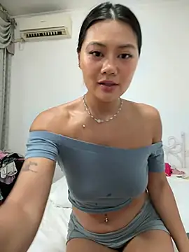 ruanruan05 online show from June 26, 12:22 pm