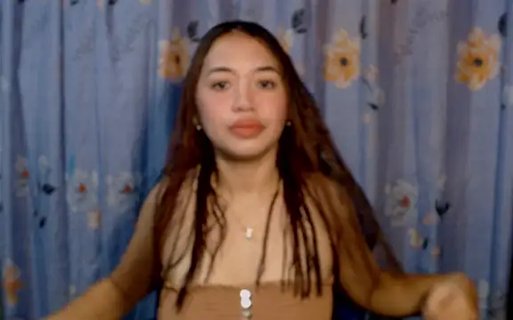 pinay mayahiga online show from April 4, 5:14 am