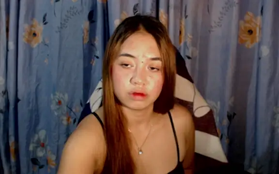 pinay mayahiga online show from April 14, 12:43 pm