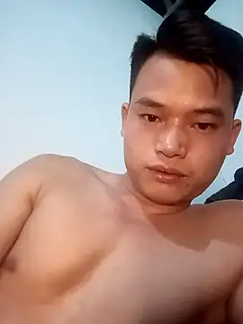 Snapshot of Maycute18 chatting on February 23, 4:18 pm Maycute18 online show from February 23, 4:18 pm