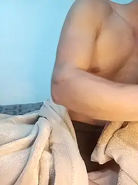 Snapshot of Maycute18 chatting on February 24, 1:34 pm Maycute18 online show from February 24, 1:34 pm