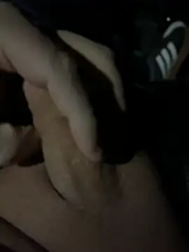 Snapshot of longdong00789 chatting on February 5, 5:47 am longdong00789 online show from February 5, 5:47 am