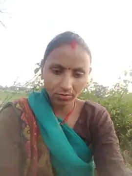 Snapshot of Juli_rathore chatting on February 11, 12:16 pm Juli rathore online show from February 11, 12:16 pm