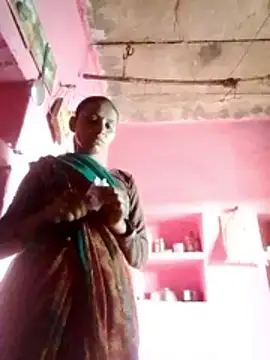 Snapshot of Juli_rathore chatting on February 26, 2:55 am Juli rathore online show from February 26, 2:55 am