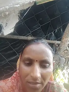 Snapshot of Juli_rathore chatting on February 16, 7:18 am Juli rathore online show from February 16, 7:18 am