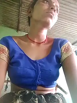Snapshot of Juli_rathore chatting on May 31, 12:16 am Juli rathore online show from May 31, 12:16 am