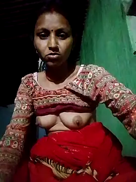 Snapshot of Juli_rathore chatting on June 4, 10:58 pm Juli rathore online show from June 4, 10:58 pm