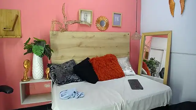 maria Turner1 online show from April 5, 1:34 am