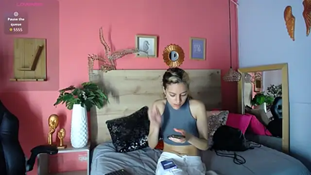 maria Turner1 online show from April 22, 10:22 am