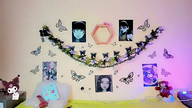 Miss-Saraii online show from April 15, 7:58 pm