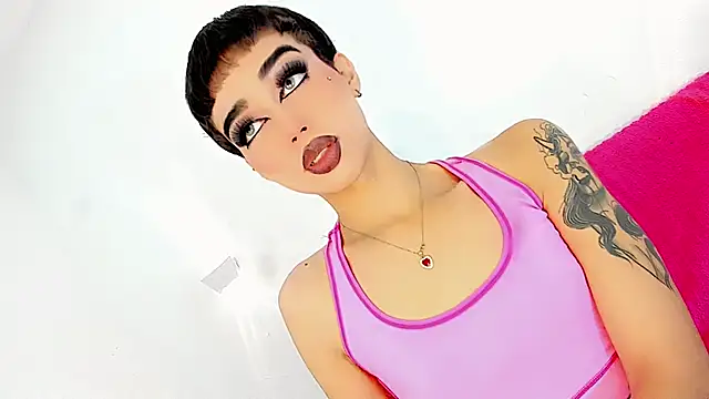 Miss-Saraii online show from February 4, 8:26 pm